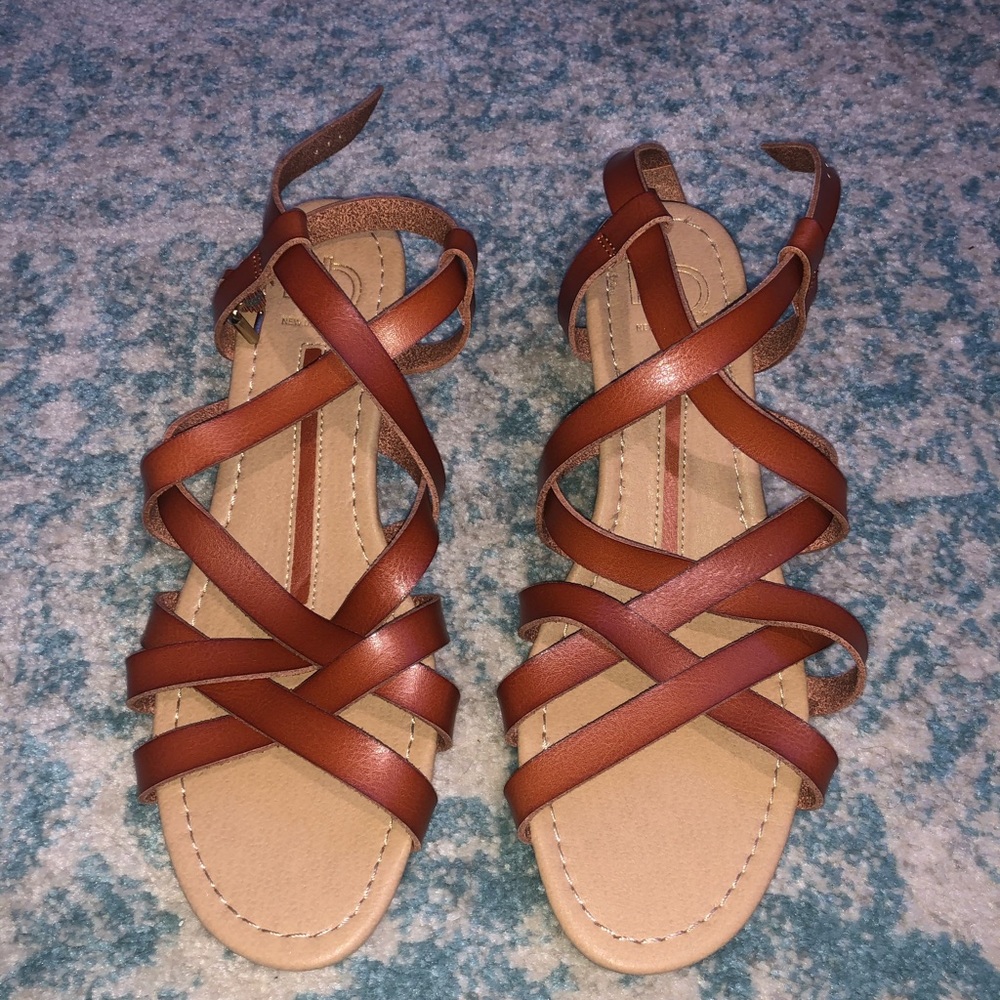 New Directions sandals